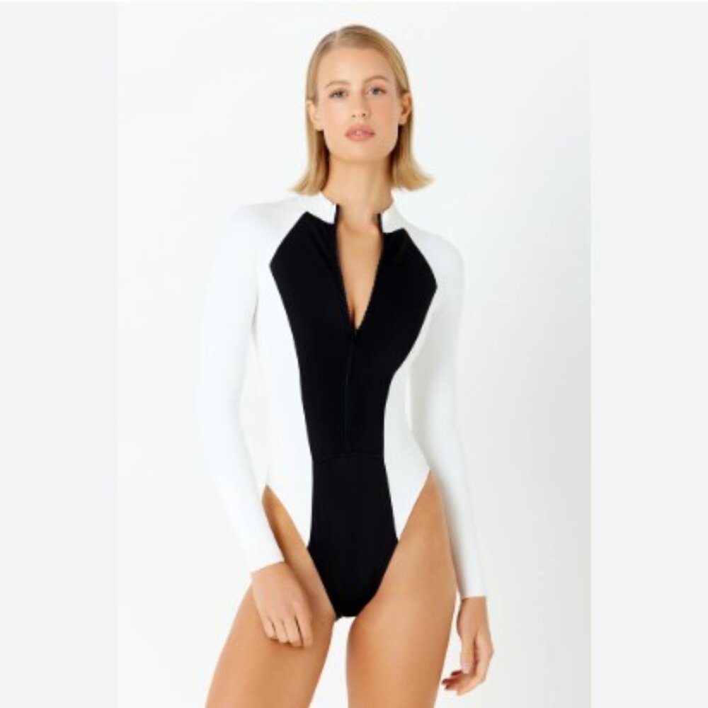 Gigi C Cici Surfsuit. Sz S. Black/white Colorblock. RP $275. Sold Out